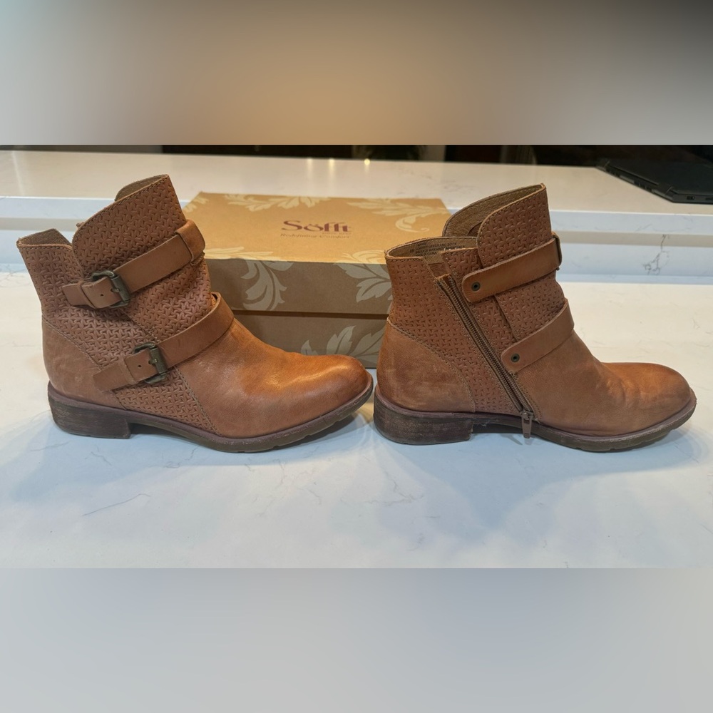 Sofft leather baywood booties